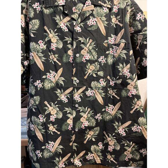 Malihini Vintage Men’s XL Black Floral SS Button Down Cotton Hawaiian Shirt - Picture 8 of 16